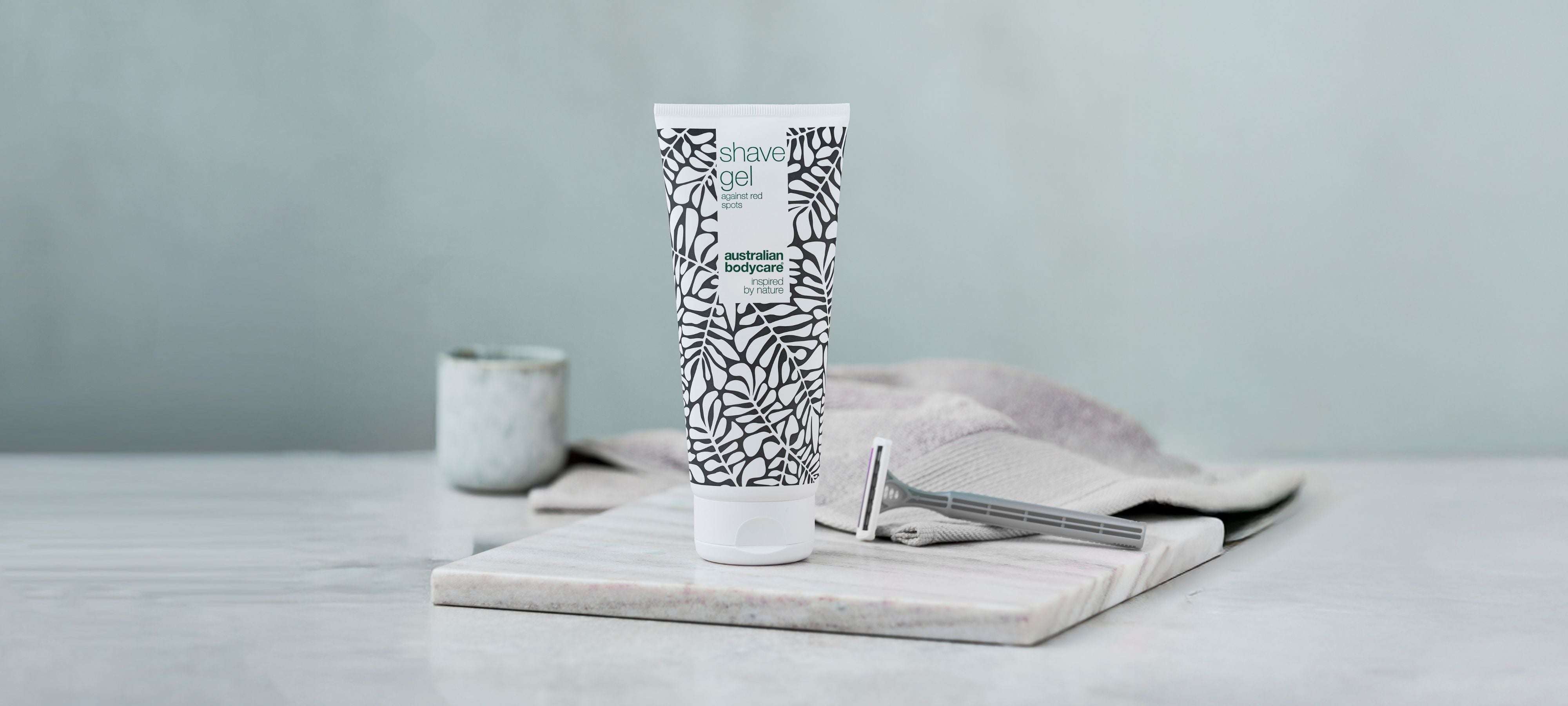 Teepuuöljy tuotteet skäggpestin ja sisäänkasvaneiden karvojen ehkäisyyn