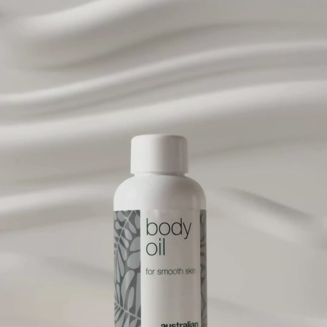 Body Oil – Vähentää raskausarpia, arpia ja pigmenttiläiskiä — Body Oil vähentää raskausarpia, arpia ja pigmenttiläiskiä. Sisältää manteliöljyä, skvalaania ja E-vitamiinia kosteutta ja kimmoisuutta varten.