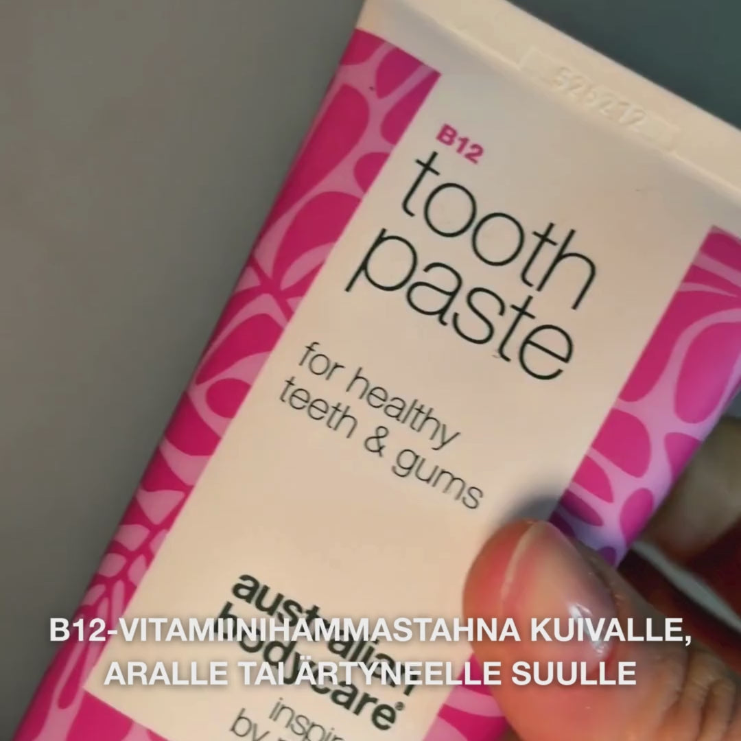 Vitamin B12 Hammastahna kosteuttaa ja suojaa suuta. Vahvistaa hampaita ja poistaa pahan hajun. Sisältää B12-vitamiinia, fluoria, sinkkiä, sitruunaa ja minttua.