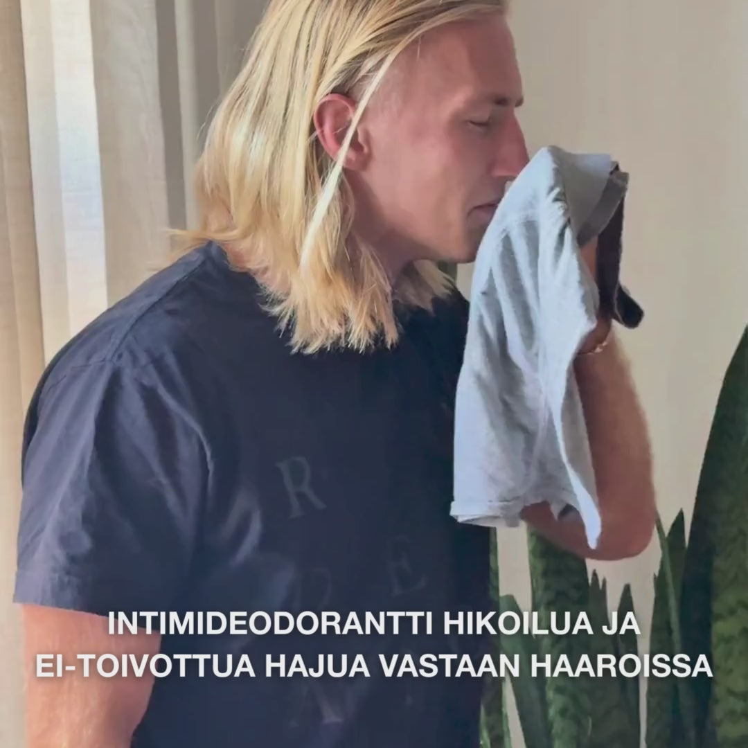 Deodorantti miehille hikoilua ja hajua vastaan intiimialueella. Täydellinen päivittäiseen käyttöön, antaa kuivuutta ja raikkautta ilman epämukavuutta.
